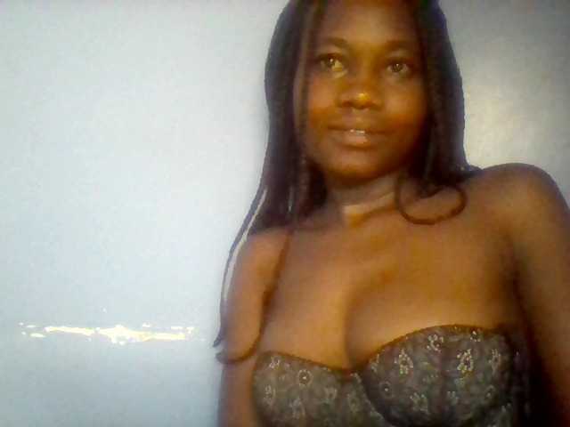 Cute-dall live cam on BongaCams