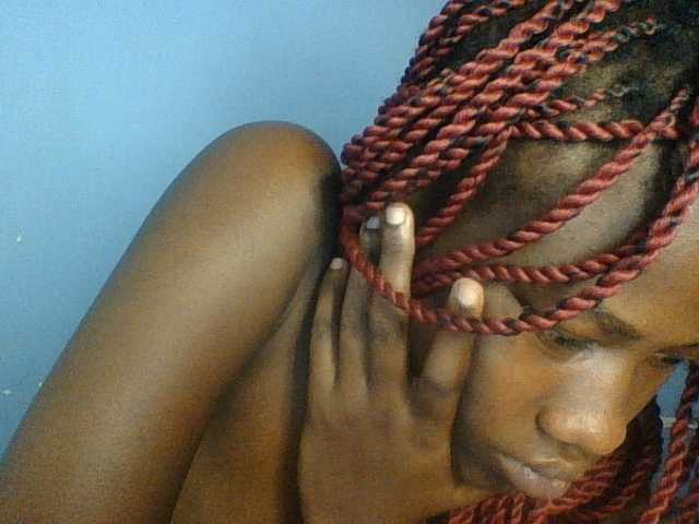Cute-dall live cam on BongaCams