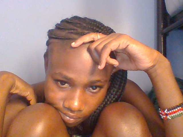 Cute-dall live cam on BongaCams