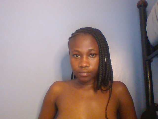 Cute-dall live cam on BongaCams