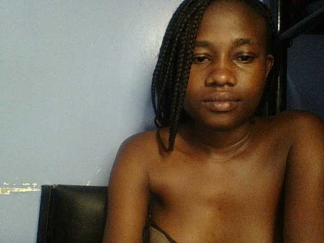 Cute-dall live cam on BongaCams