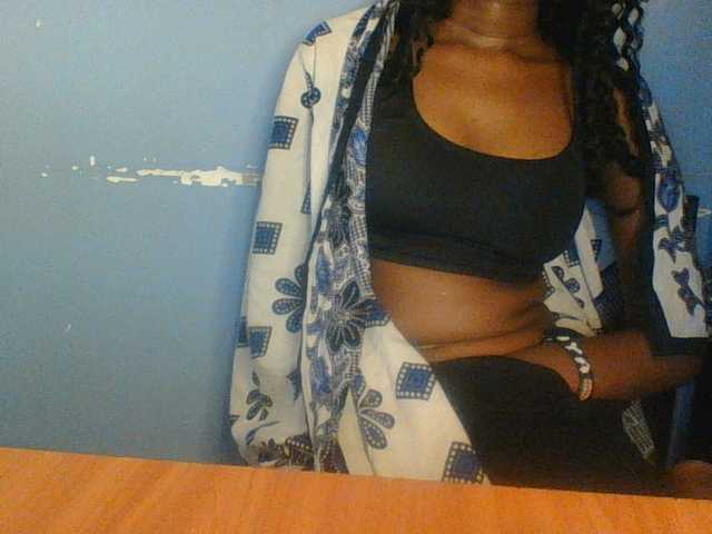 Cute-dall live cam on BongaCams