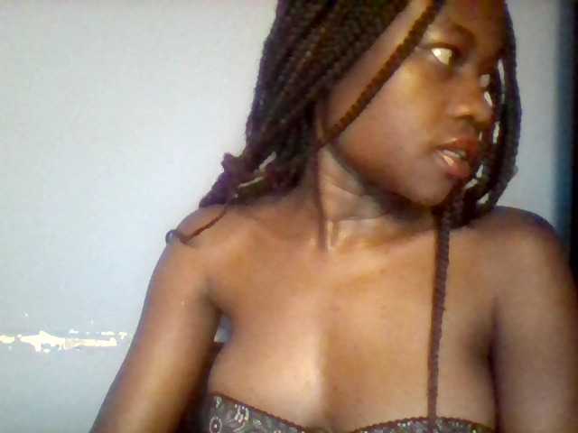Cute-dall live cam on BongaCams
