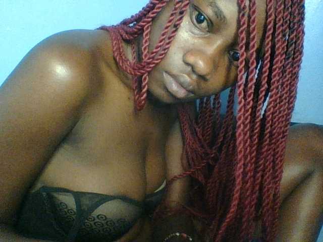 Cute-dall live cam on BongaCams