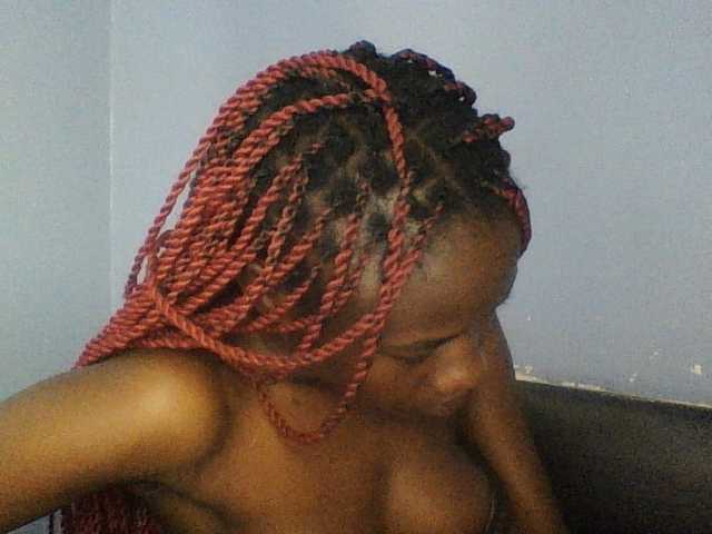 Cute-dall live cam on BongaCams