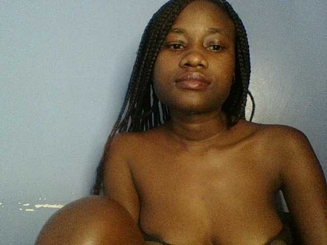Cute-dall live cam on BongaCams
