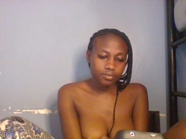 Cute-dall live cam on BongaCams