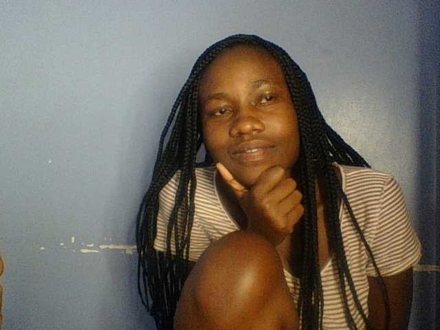 Cute-dall live cam on BongaCams