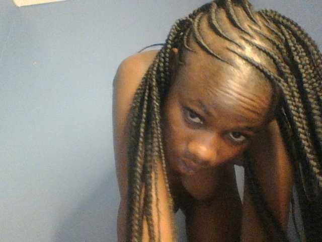 Cute-dall live cam on BongaCams