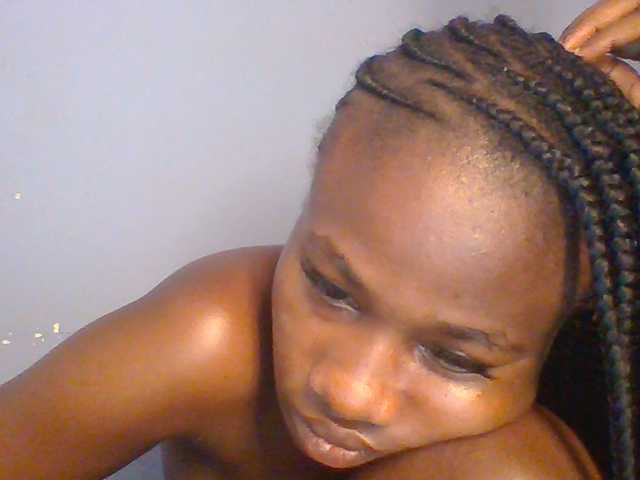 Cute-dall live cam on BongaCams