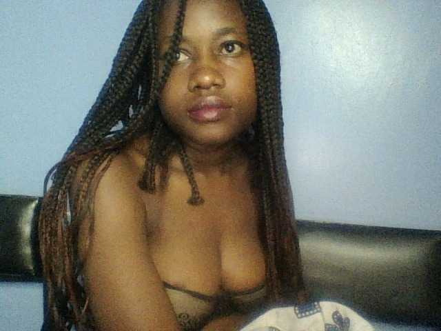 Cute-dall live cam on BongaCams