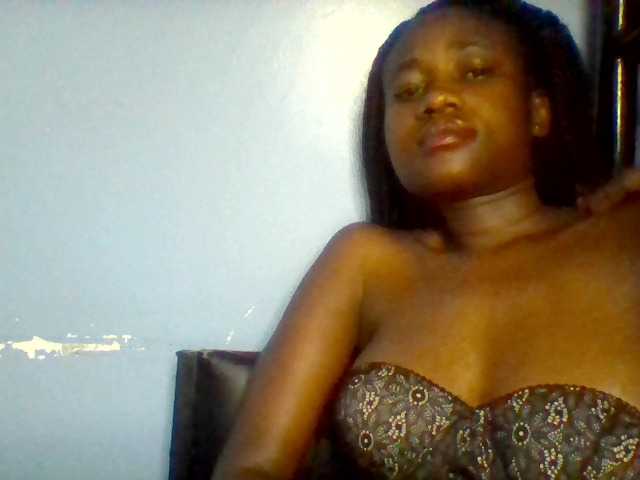 Cute-dall live cam on BongaCams