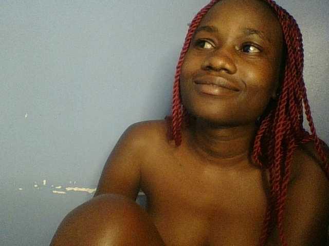 Cute-dall live cam on BongaCams