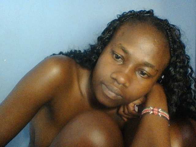 Cute-dall live cam preview