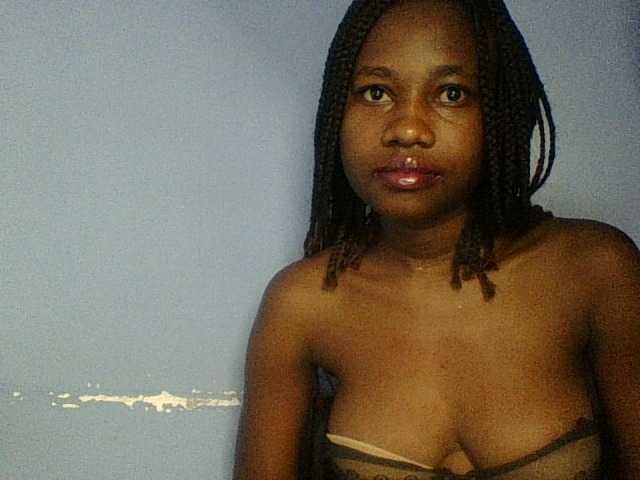 Cute-dall live cam on BongaCams