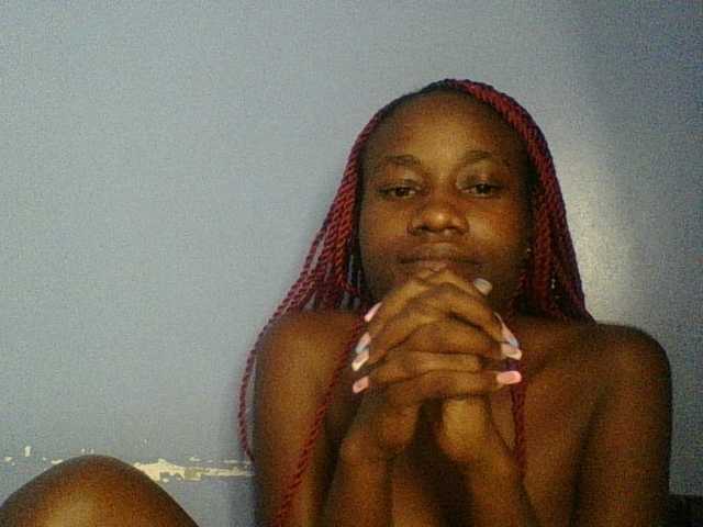 Cute-dall live cam on BongaCams