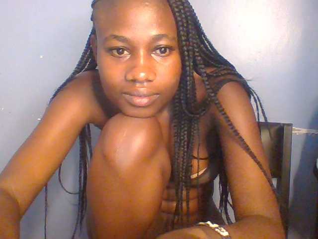 Cute-dall live cam on BongaCams