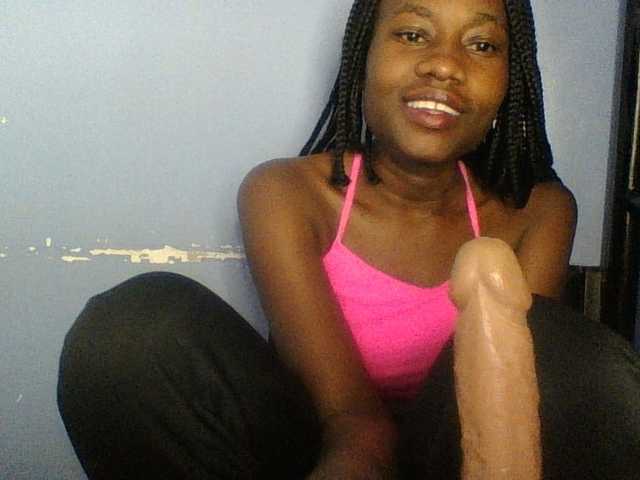 Cute-dall live cam on BongaCams