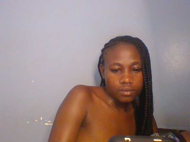 Cute-dall live cam on BongaCams