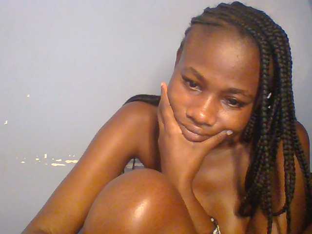 Cute-dall live cam on BongaCams