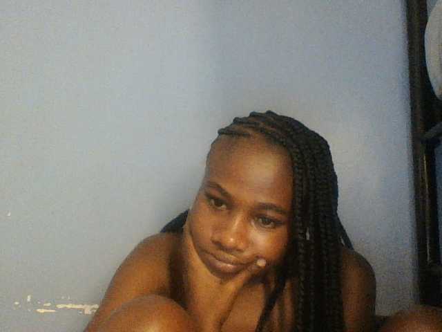 Cute-dall live cam on BongaCams
