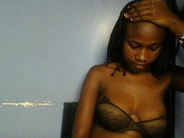 Cute-dall live cam on BongaCams