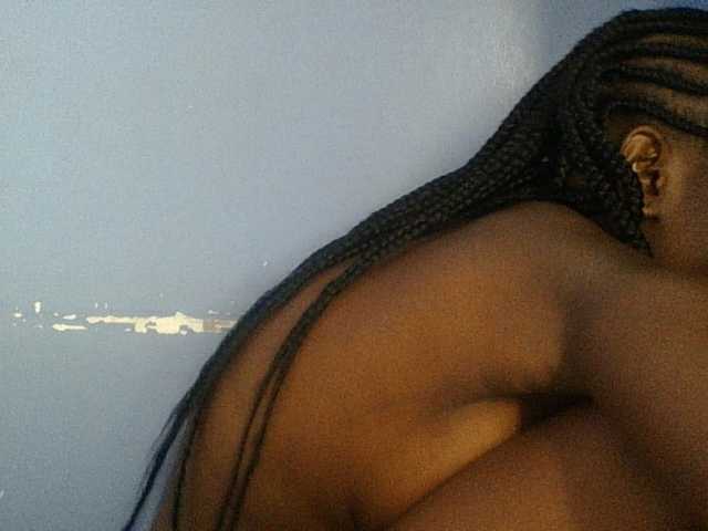 Cute-dall live cam on BongaCams