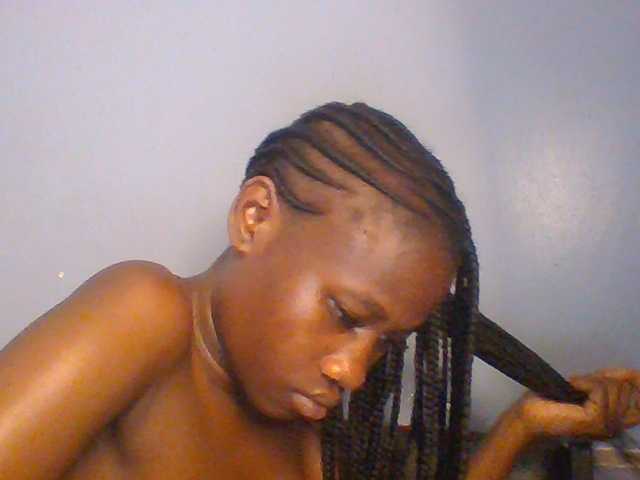 Cute-dall live cam on BongaCams