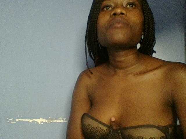 Cute-dall live cam on BongaCams