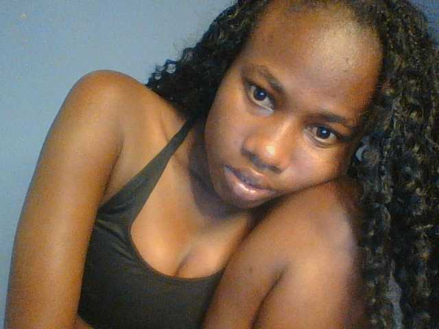 Cute-dall live cam preview