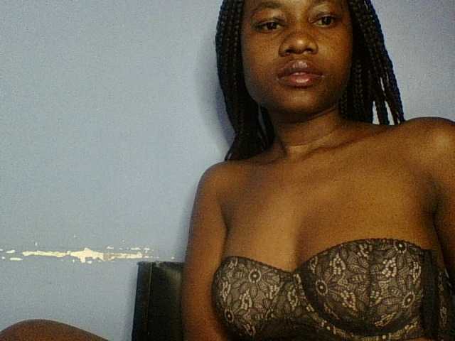Cute-dall live cam on BongaCams