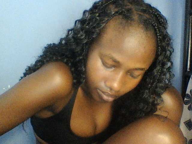 Cute-dall live cam on BongaCams