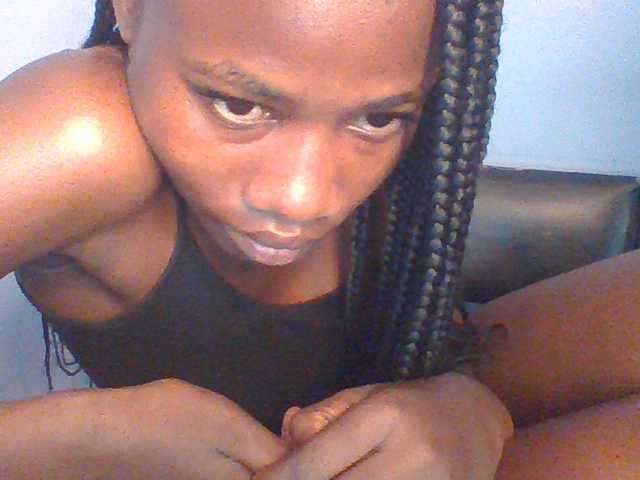 Cute-dall live cam on BongaCams