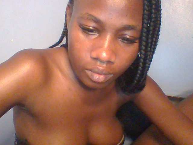 Cute-dall live cam on BongaCams