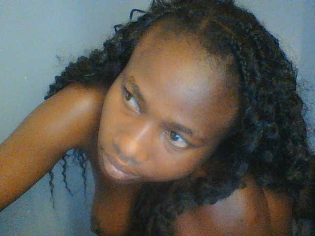Cute-dall live cam on BongaCams
