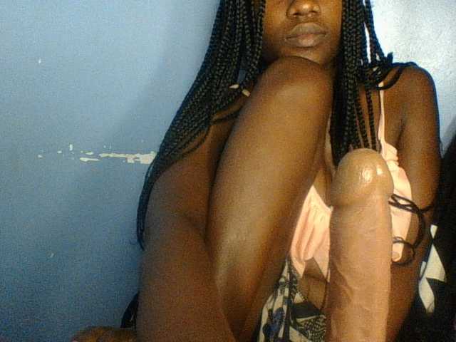 Cute-dall live cam on BongaCams