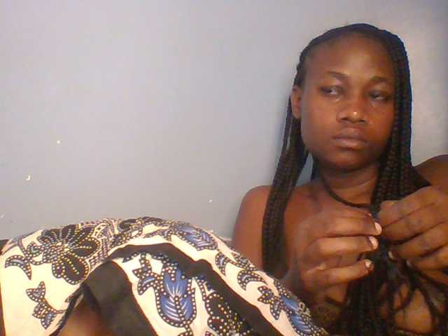 Cute-dall live cam on BongaCams