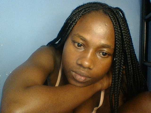 Cute-dall live cam on BongaCams