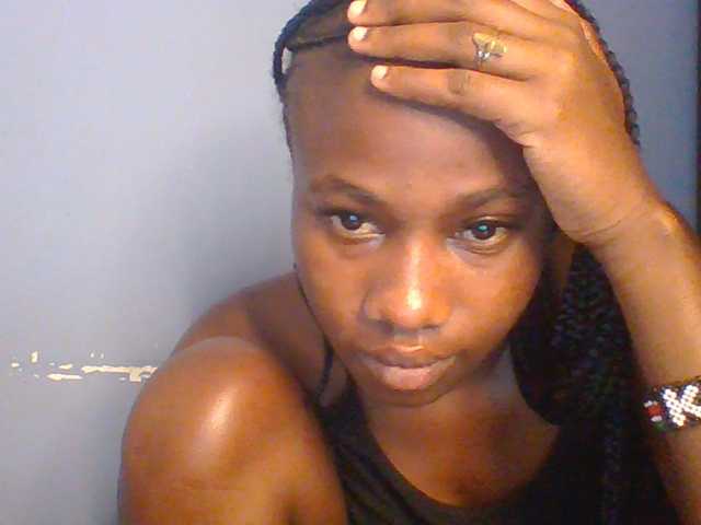 Cute-dall live cam on BongaCams