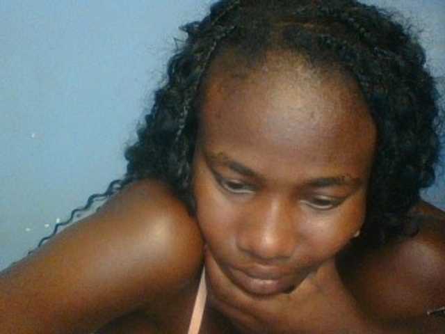 Cute-dall live cam on BongaCams