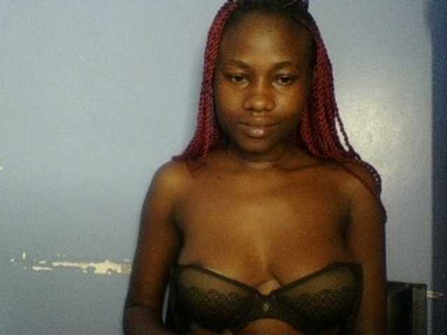 Cute-dall live cam on BongaCams