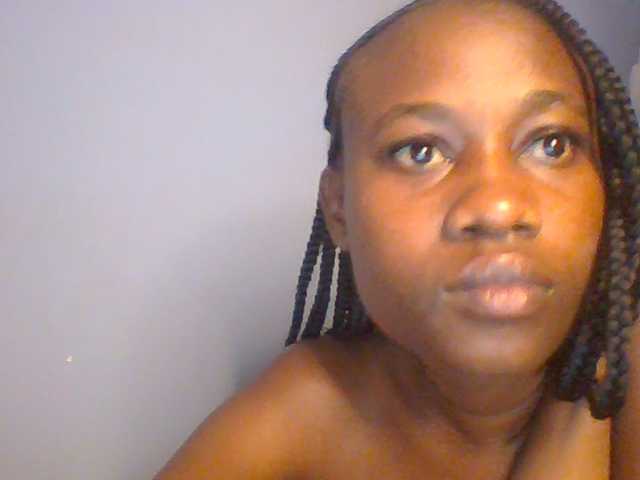 Cute-dall live cam on BongaCams