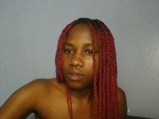 Cute-dall live cam on BongaCams