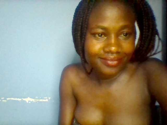 Cute-dall live cam on BongaCams