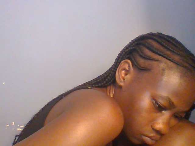Cute-dall live cam on BongaCams