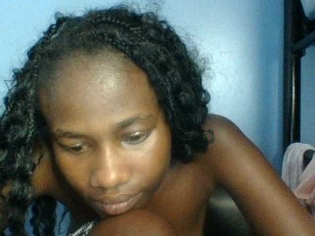 Cute-dall — live female cam