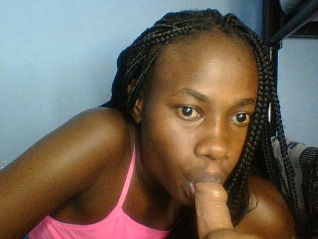 Cute-dall live cam on BongaCams