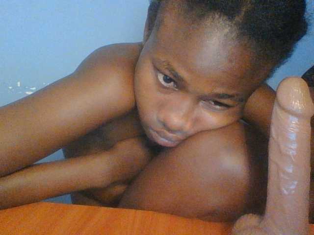 Cute-dall live cam on BongaCams