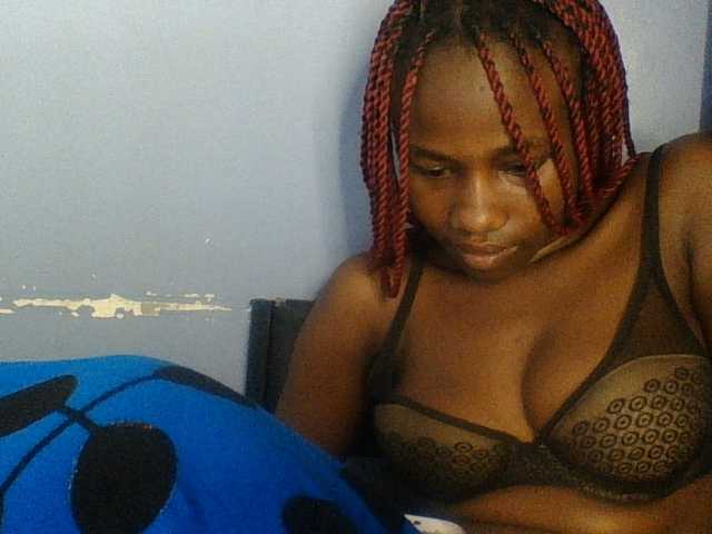 Cute-dall live cam on BongaCams