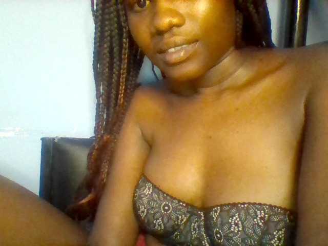 Cute-dall live cam on BongaCams